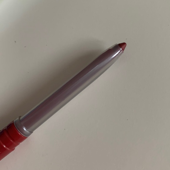 NEW Clinique lip liner - Picture 3 of 4